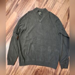 Men's Eddie Baur sweater size XLT